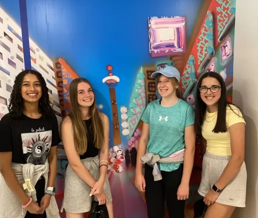 Leadership Students volunteering